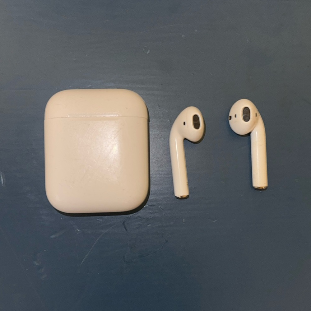 Apple AirPods